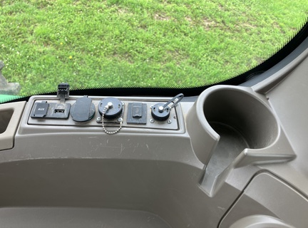 2023 John Deere 9R 640 Tractor 4WD