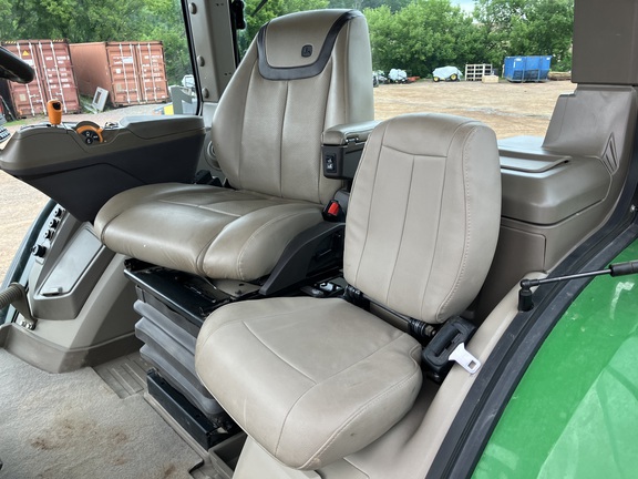 2023 John Deere 8R 410 Tractor