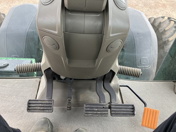 2023 John Deere 8R 410 Tractor