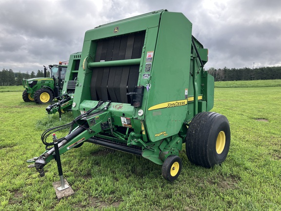 2007 John Deere 568 Baler/Round