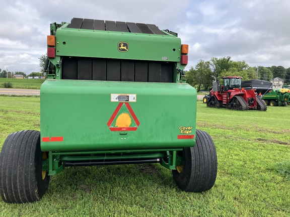 2007 John Deere 568 Baler/Round