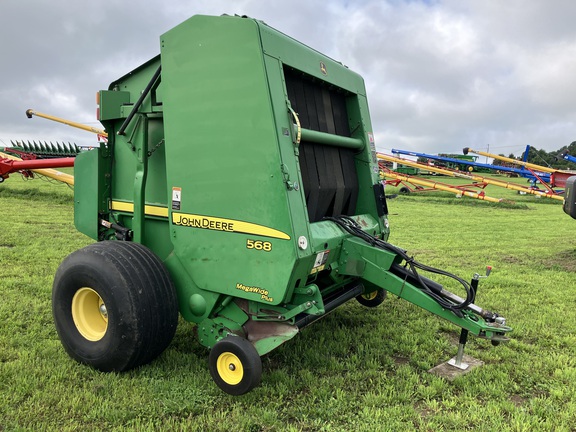 2007 John Deere 568 Baler/Round