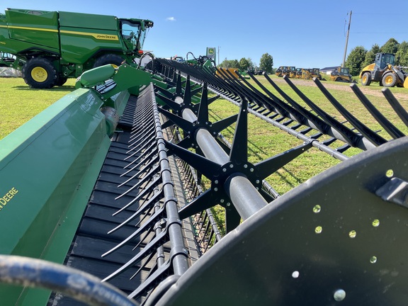 2021 John Deere RD40F Header Combine