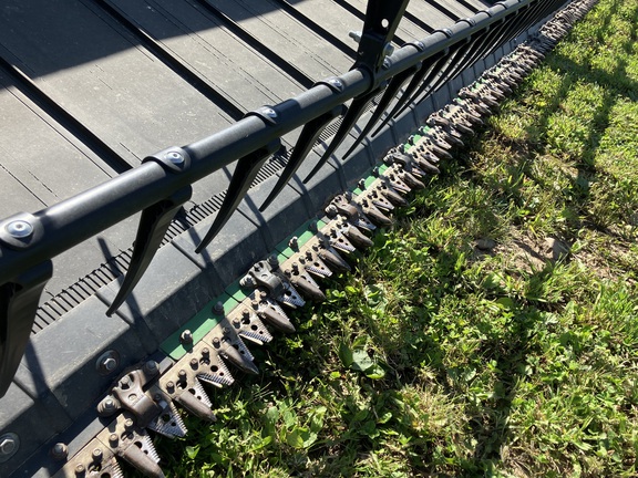 2021 John Deere RD40F Header Combine