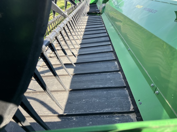 2021 John Deere RD40F Header Combine