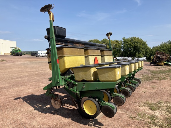 John Deere 7000 Planter