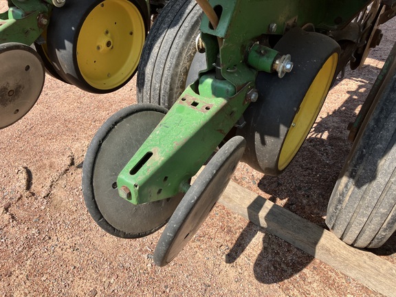 John Deere 7000 Planter