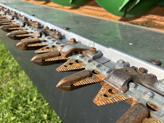 2012 John Deere 630F Header Combine