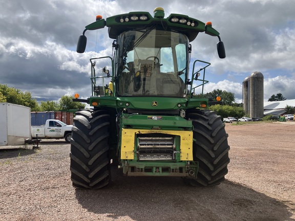 2017 John Deere 8700 Forage Harvester