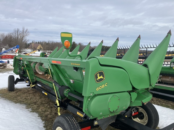2010 John Deere 608C StalkMaster Header Corn Head