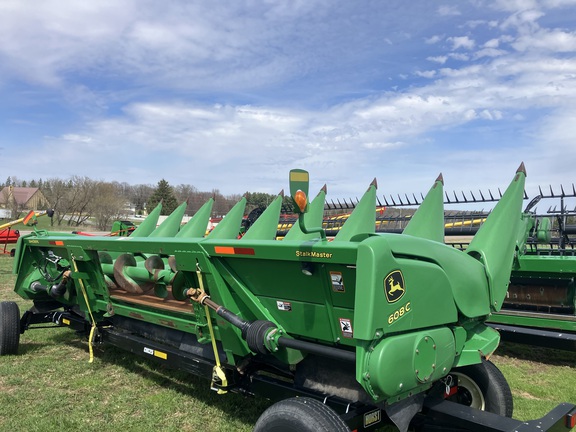 2010 John Deere 608C StalkMaster Header Corn Head