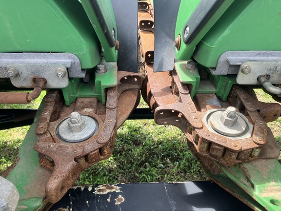 2010 John Deere 608C StalkMaster Header Corn Head