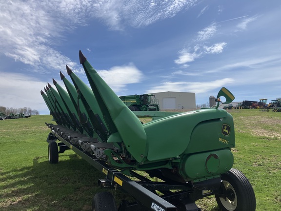 2010 John Deere 608C StalkMaster Header Corn Head