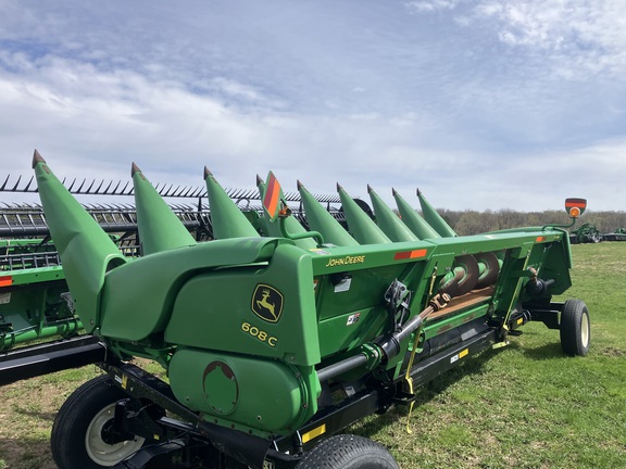 2010 John Deere 608C StalkMaster Header Corn Head