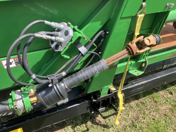 2010 John Deere 608C StalkMaster Header Corn Head