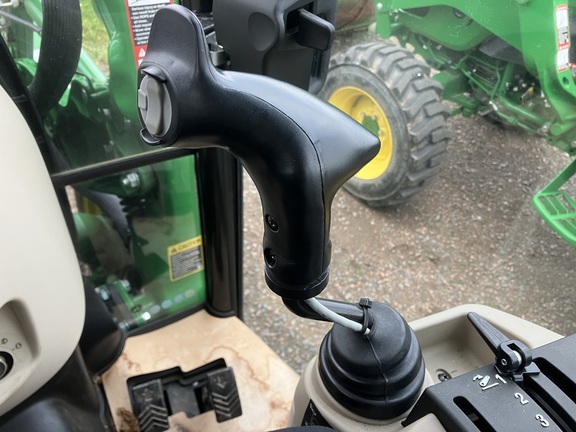 2023 John Deere 3046R Tractor Compact