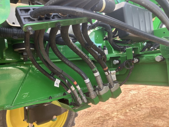 2025 John Deere 410R Sprayer/High Clearance