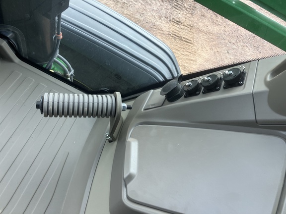 2025 John Deere 410R Sprayer/High Clearance
