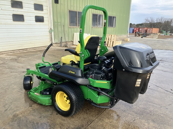 2023 John Deere Z760R Mower/Zero Turn