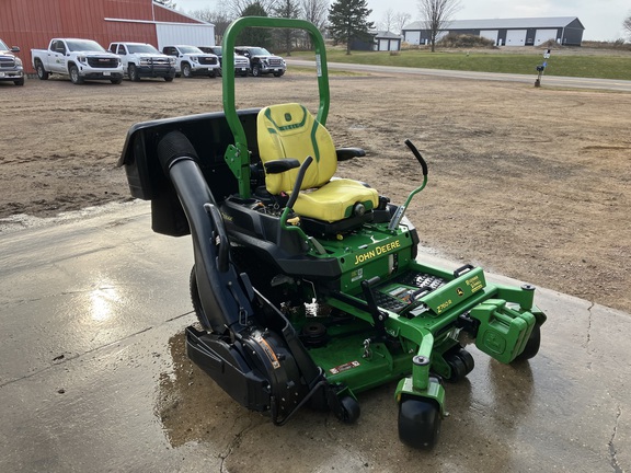 2023 John Deere Z760R Mower/Zero Turn