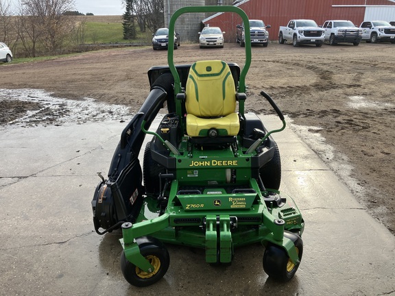 2023 John Deere Z760R Mower/Zero Turn