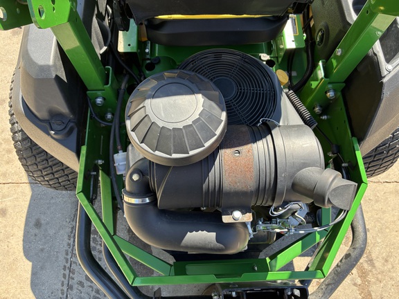 2023 John Deere Z760R Mower/Zero Turn