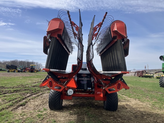 2021 Kuhn MERGE MAXX 1101 Hay Merger