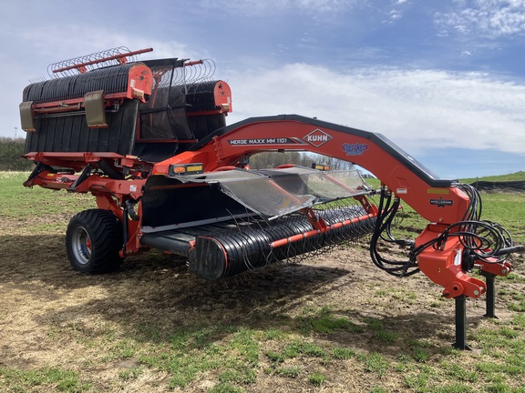 2021 Kuhn MERGE MAXX 1101 Hay Merger