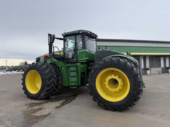 2024 John Deere 9R 590 Tractor 4WD