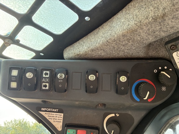 2021 John Deere 331G Compact Track Loader