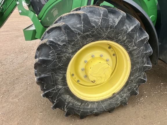 2016 John Deere 6175M Tractor