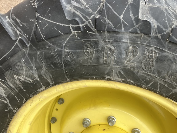 2016 John Deere 6175M Tractor