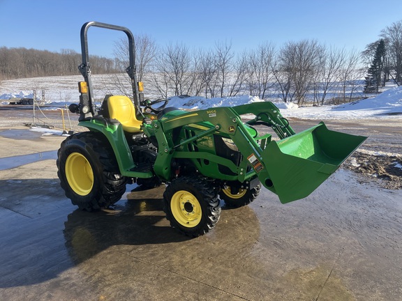 2022 John Deere 3038E Tractor Compact