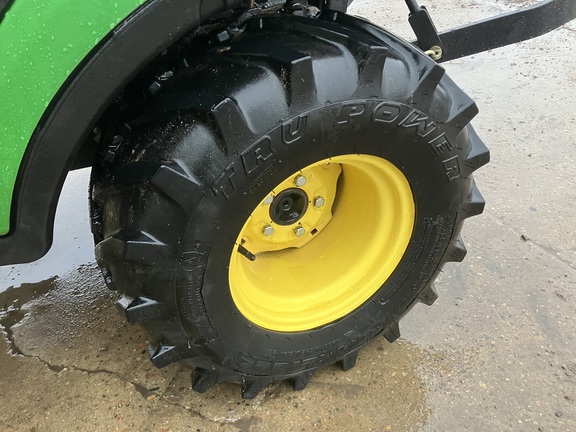 2014 John Deere 1025R Tractor Compact