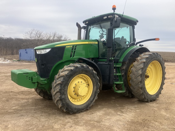 2012 John Deere 7260R Tractor