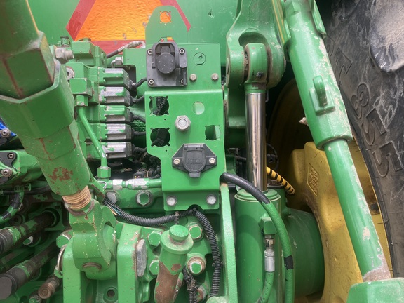 2012 John Deere 7260R Tractor