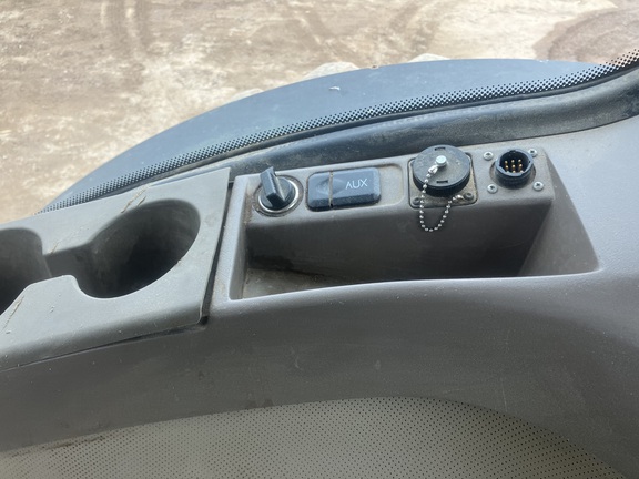 2012 John Deere 7260R Tractor