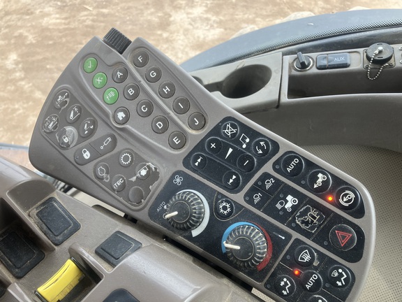 2012 John Deere 7260R Tractor