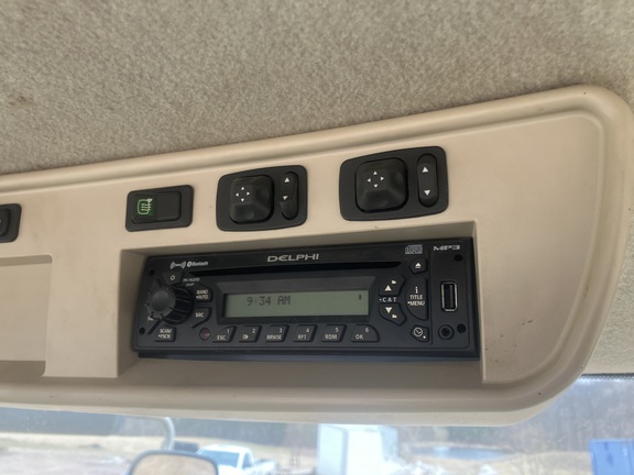 2012 John Deere 7260R Tractor