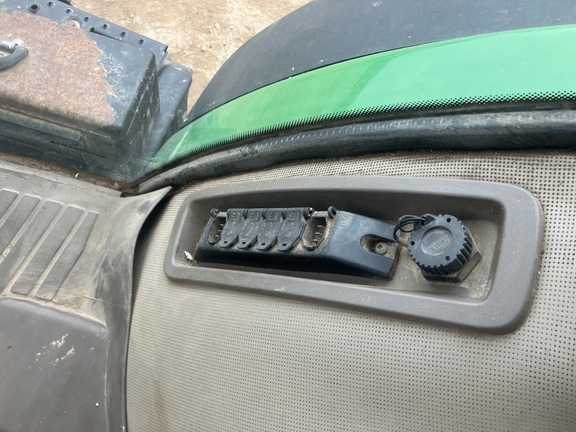 2012 John Deere 7260R Tractor