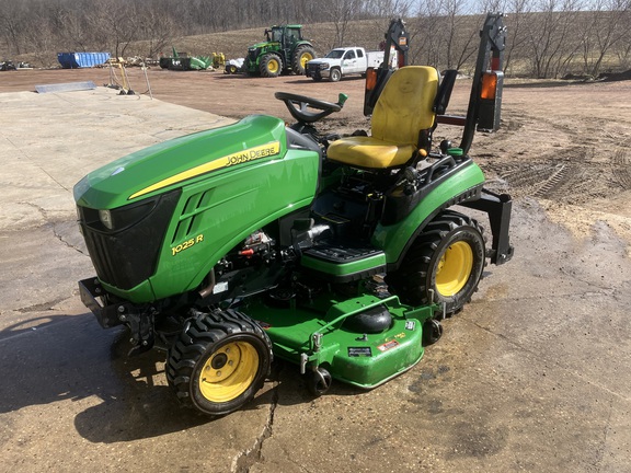 2017 John Deere 1025R Tractor Compact