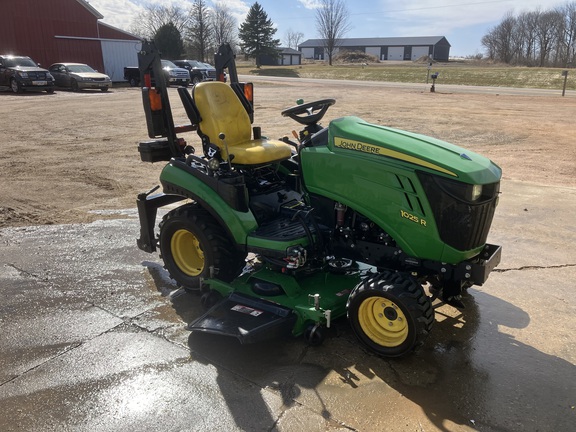 2017 John Deere 1025R Tractor Compact