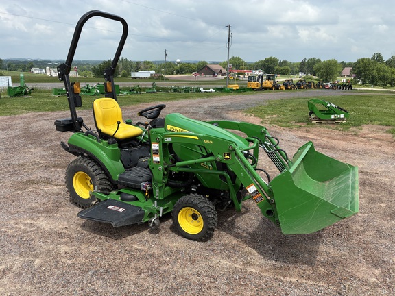 2022 John Deere 1023E Tractor Compact