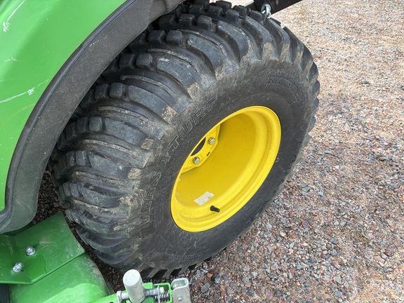 2022 John Deere 1023E Tractor Compact