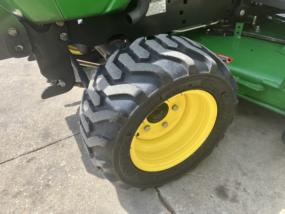 2019 John Deere 1025R Tractor Compact