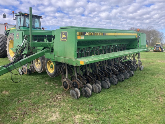 1993 John Deere 455 Drill
