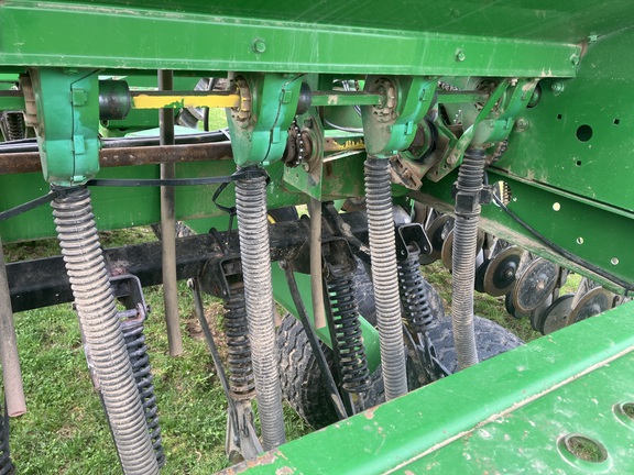 1993 John Deere 455 Drill