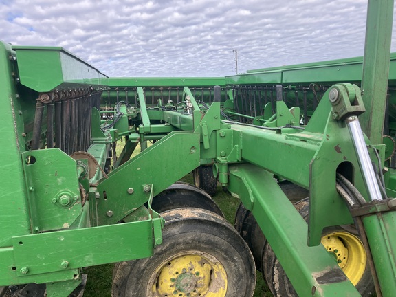1993 John Deere 455 Drill