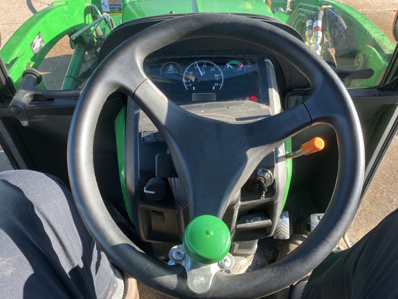 2023 John Deere 1025R Tractor Compact