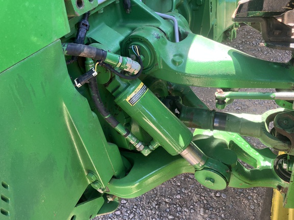 2011 John Deere 8360R Tractor